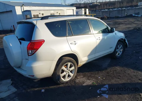 2006 Toyota Rav4 Limited z USA, uszkodzony, nr VIN JTMBD31V065028952